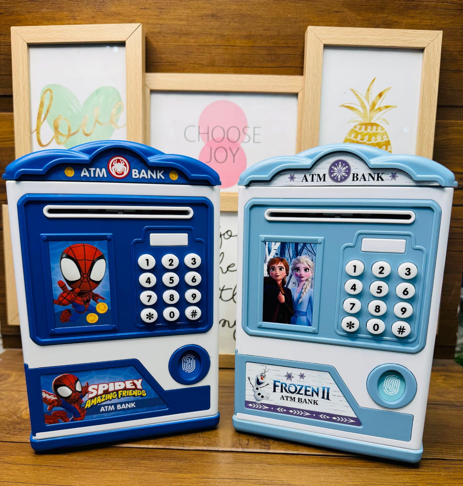 Pen Stand & Piggy Banks